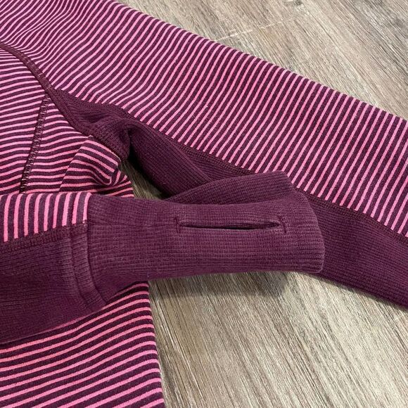 Lululemon Scuba Hoodie in Hyper Stripe Printed Afterglo Plum - Picture 12 of 13
